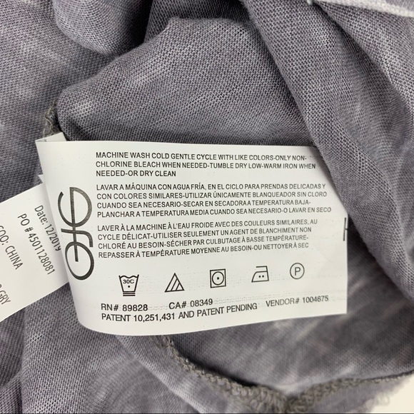 NEW William Rast Cooper Henley Distressed T-Shirt Top Gray Women’s Size Small - Picture 12 of 14